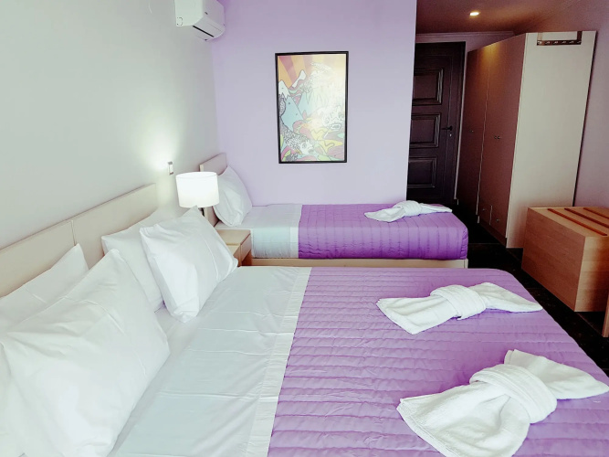 La Luna Hotel
