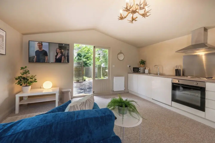 The Hideaway Lower Shockerwick Lodge