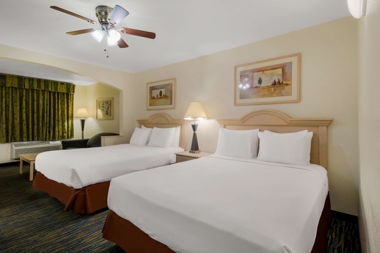 Quadruple Suite