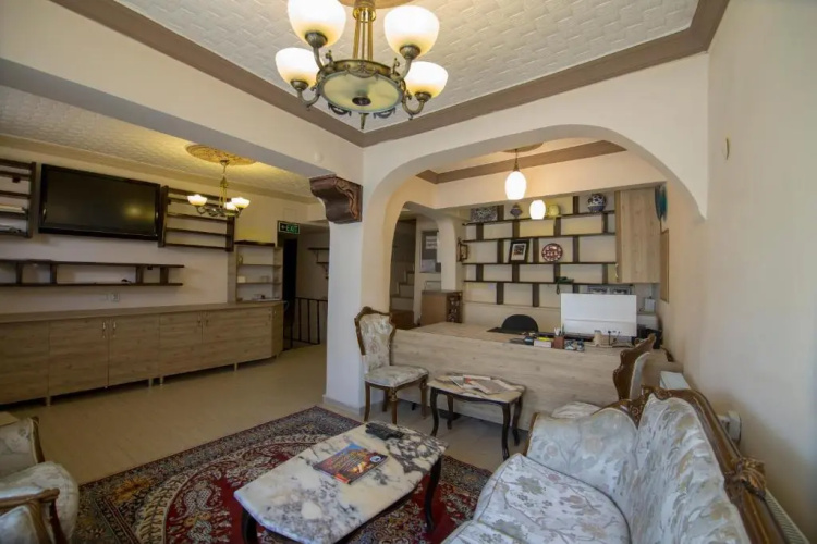 Kamelya Cave Hostel - Adults Only