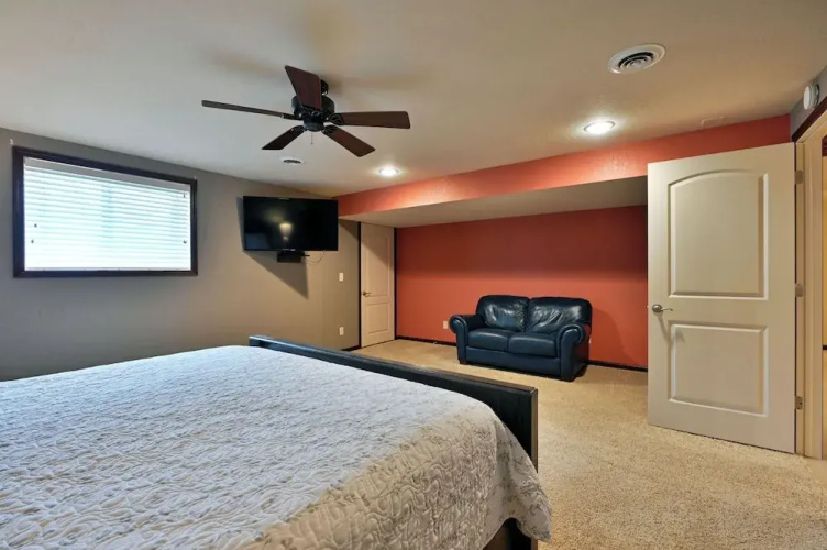 Unit 701 5 bd 3 ba