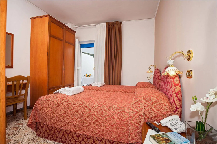 Hotel Caruso