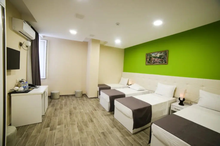 Zheal Hotel