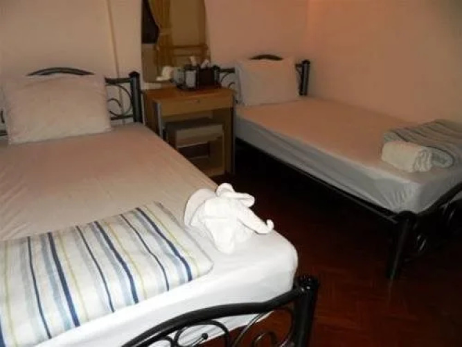 Huen Panicha Guesthouse