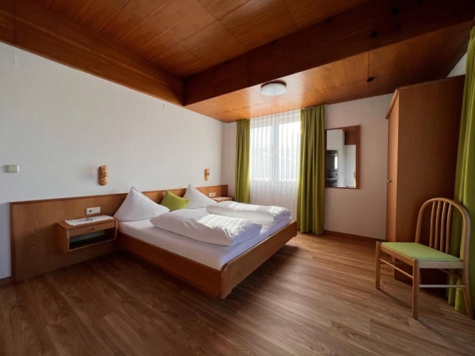 Standard Triple room with balcony