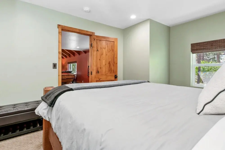 108 - Rustic Ridge Manor