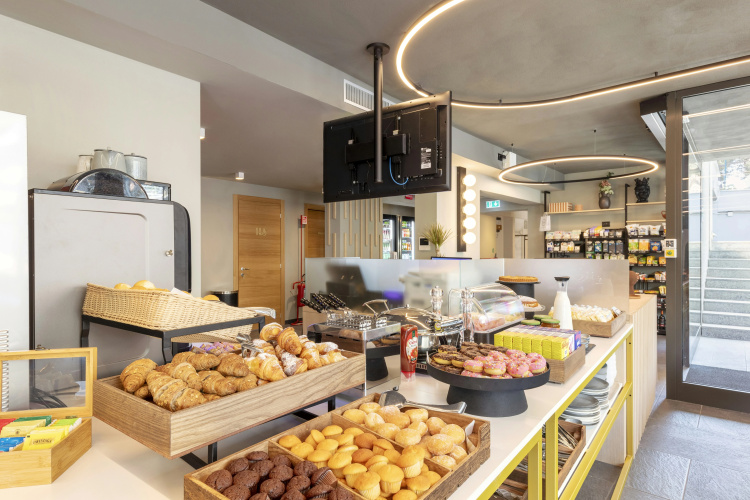 B&B HOTEL Genova City Center photo 15