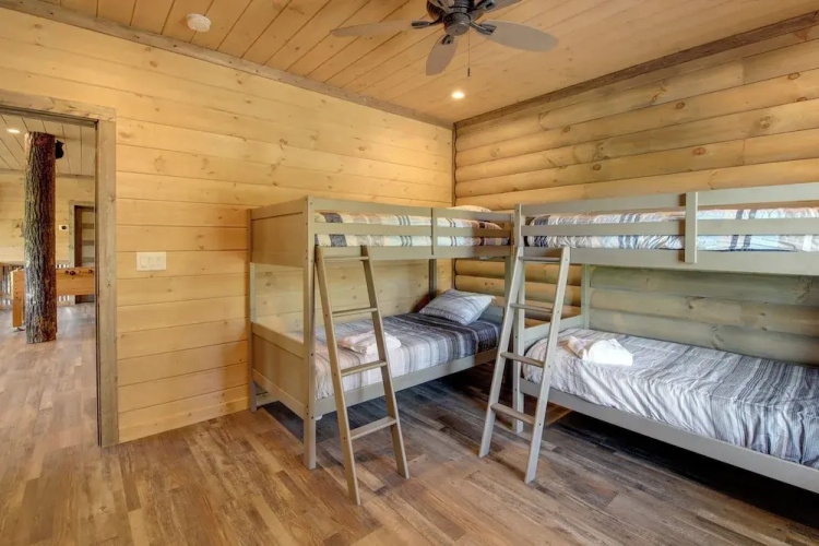 Luxury Sevierville Cabin w/ Private Hot Tub!
