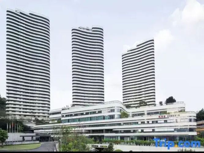 Gajiry Riverview Serviced Apartments