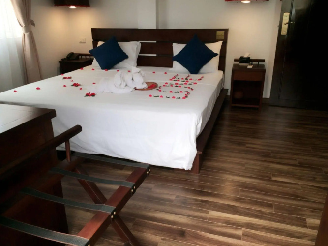 Cinnamon Hotel