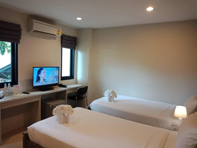 Standard Twin room