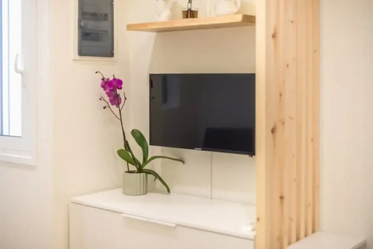 The Urban Loft 2 - Athens Unique Oasis