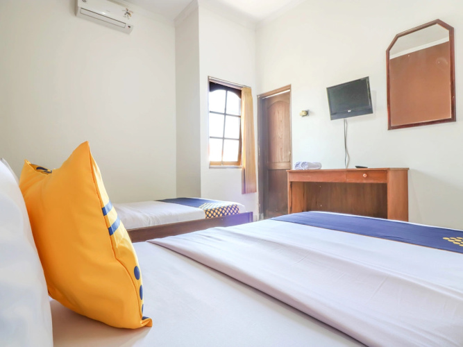 OYO 1927 Hotel Candra Adigraha