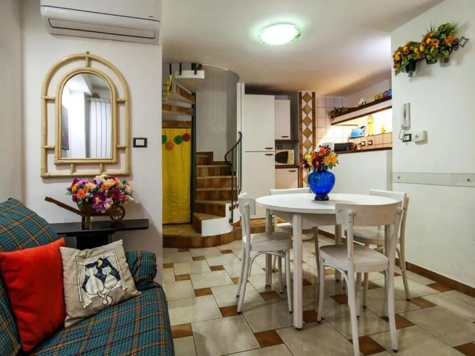 2 Bedrooms Cottage