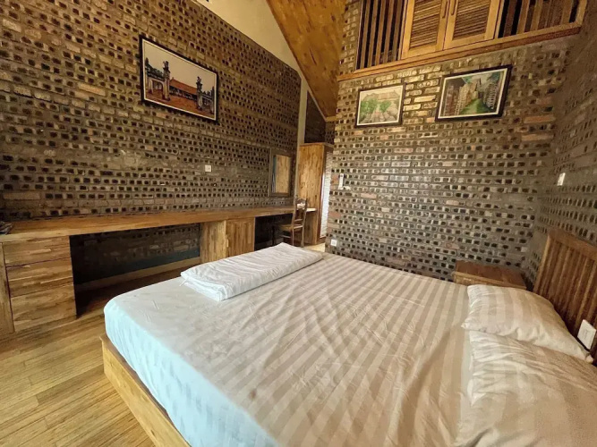 Duong Lam Village