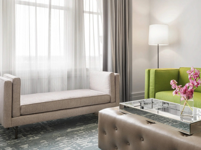 Deluxe Suite