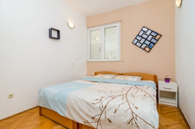 Apartments 4M