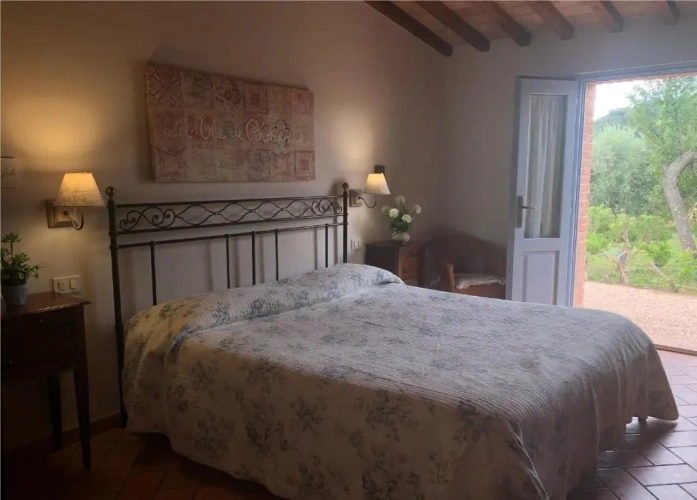 2 Bedrooms Villa