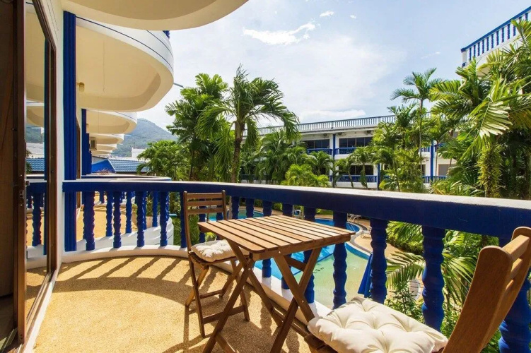 The Club Residence