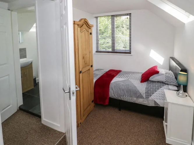 3 Oaks Lodge
