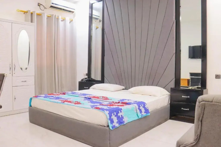 hotel Brazza