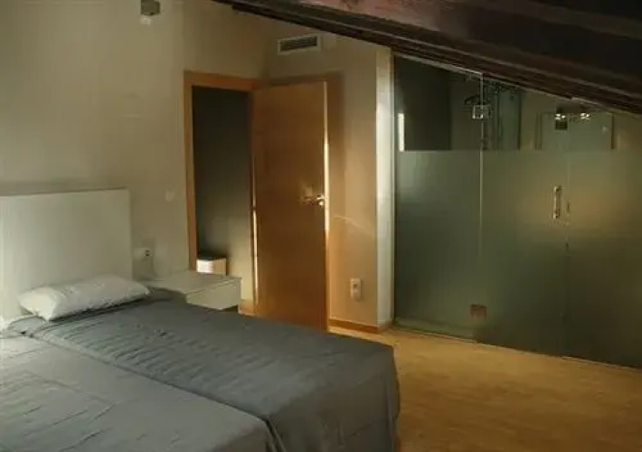 Blue Moon Apartments