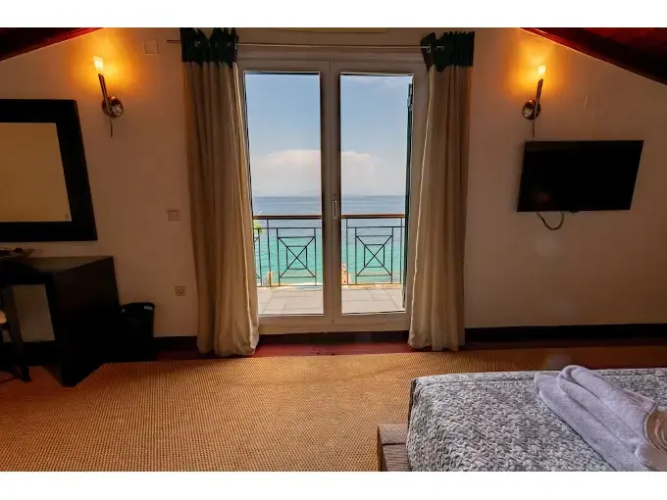 Beachfront Villa Benele