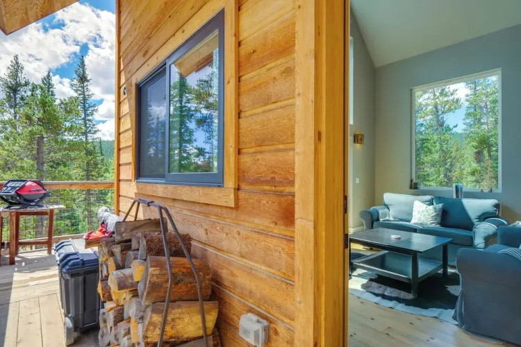 Private Deck: Secluded Fairplay Cabin