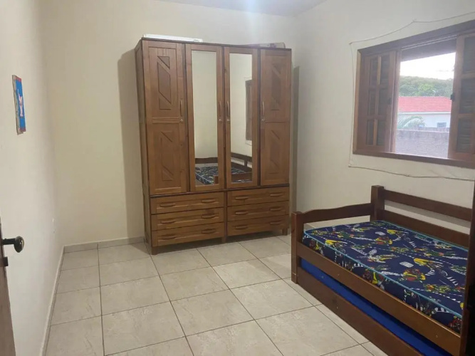 Linda Chacará Com Piscina Climatizada