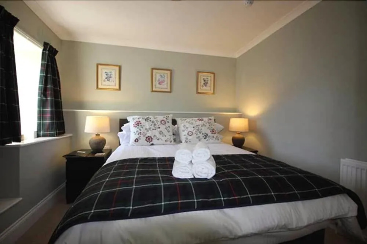 Tarbert House