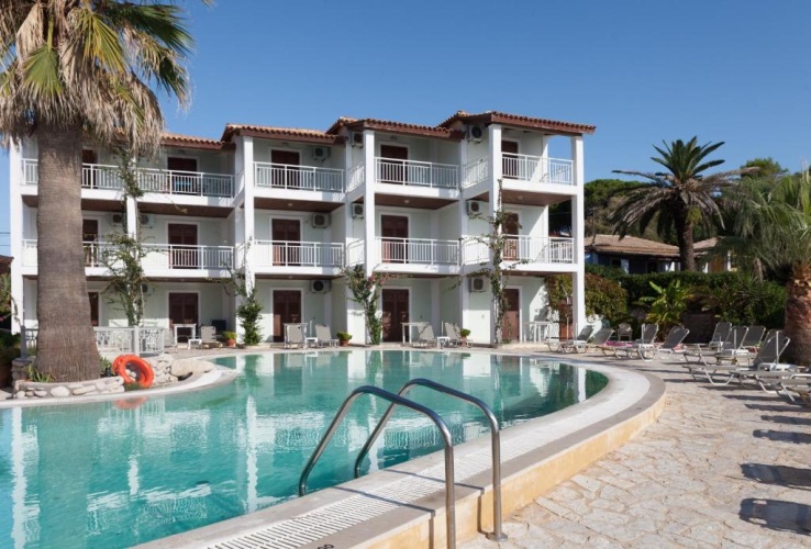 2 Bedrooms Double Apartment with sea view