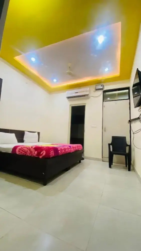 Upmanyu Guest House