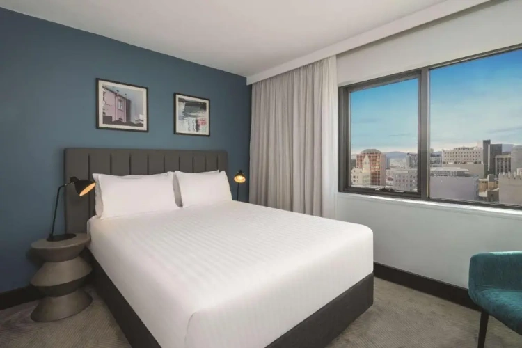 Guest Double room with city view