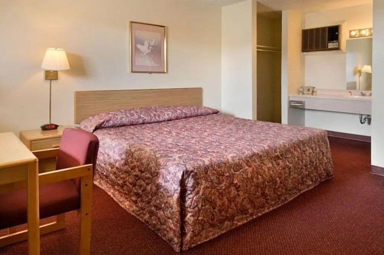Peoria Inn
