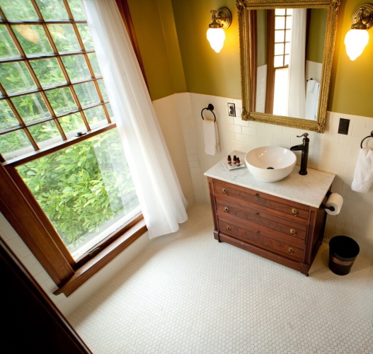 Showers Inn photo 10