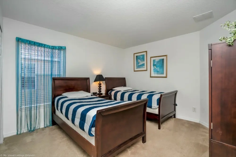 6 Bedrooms Cottage