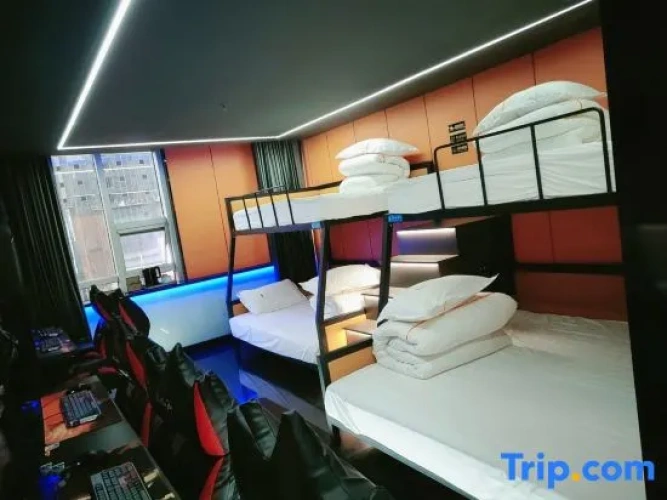 Standard Quintuple room