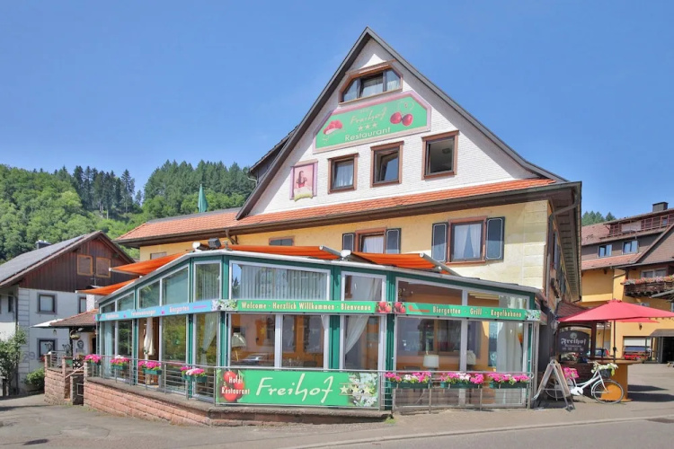 Hotel Restaurant Freihof - Zell