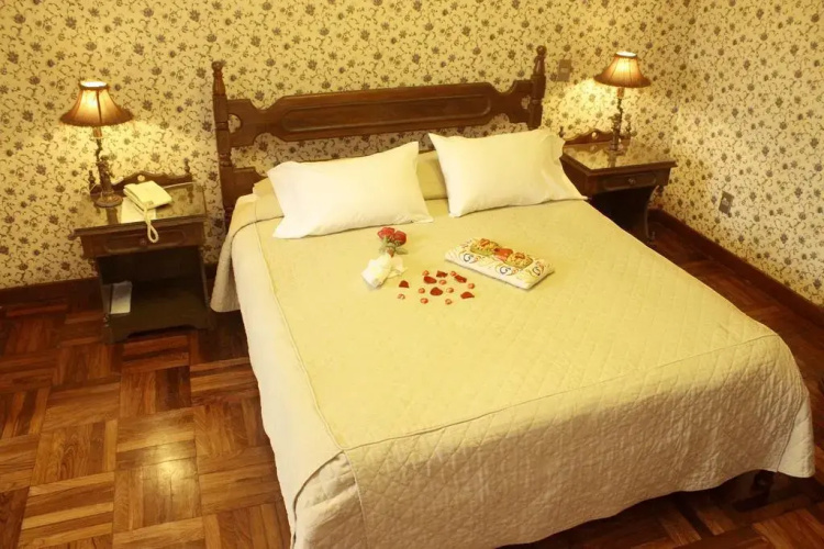 Capital Plaza Hotel