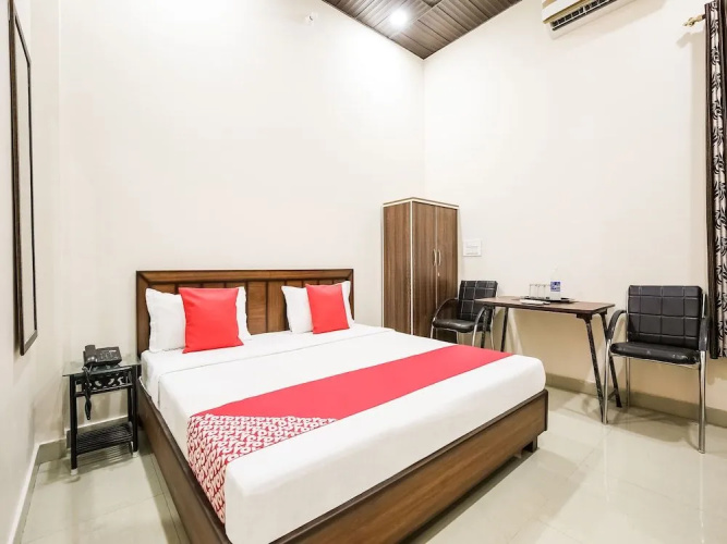 Oyo 47577 Hotel Goldenland