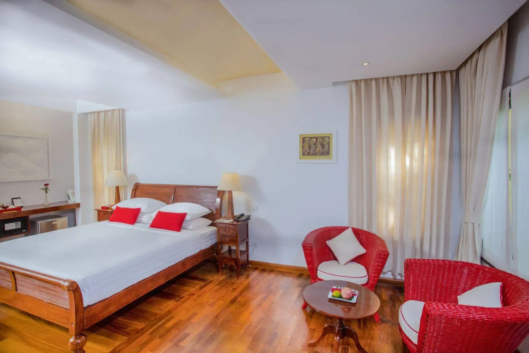 Areindmar Hotel