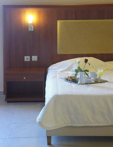 Parnis Palace Hotel Suites
