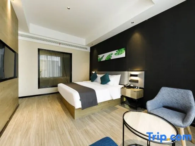 Deluxe Suite