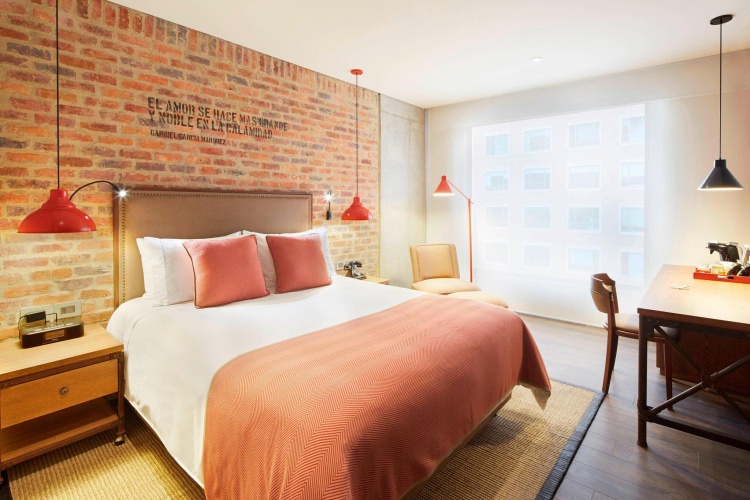 Deluxe Double room with city view