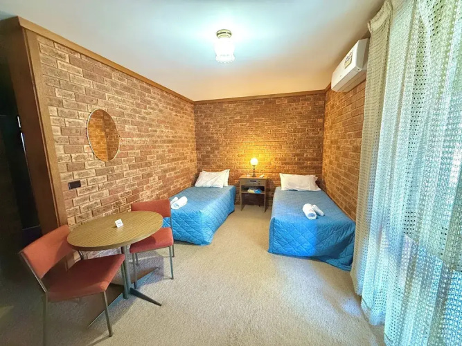 Redgum Motel