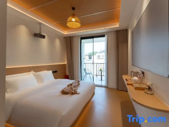Standard Double room with balcony