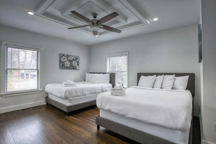 Buckhead Chateau Message Now for Summer Special