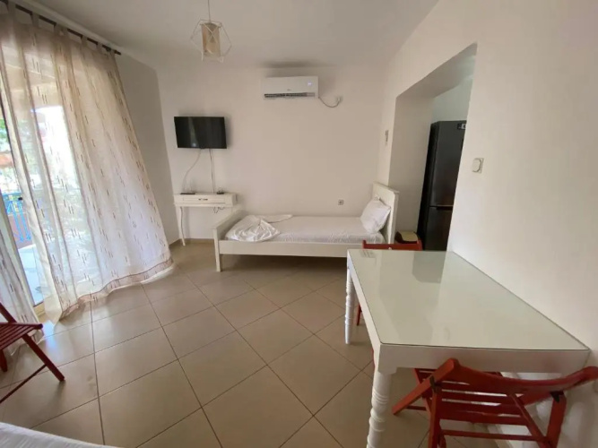 88 Apartment Himare