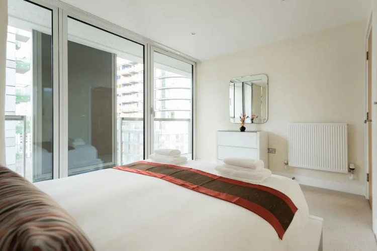 2 Bedrooms Classic Apartment