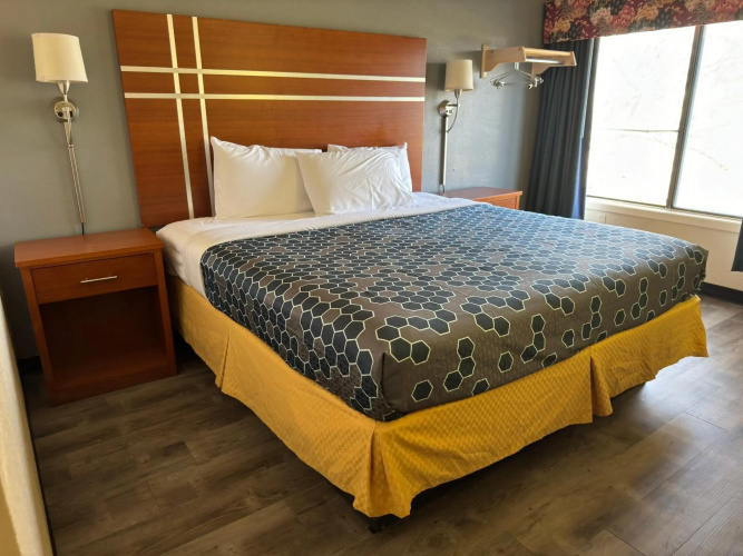 Econo Lodge Waite Park - St. Cloud